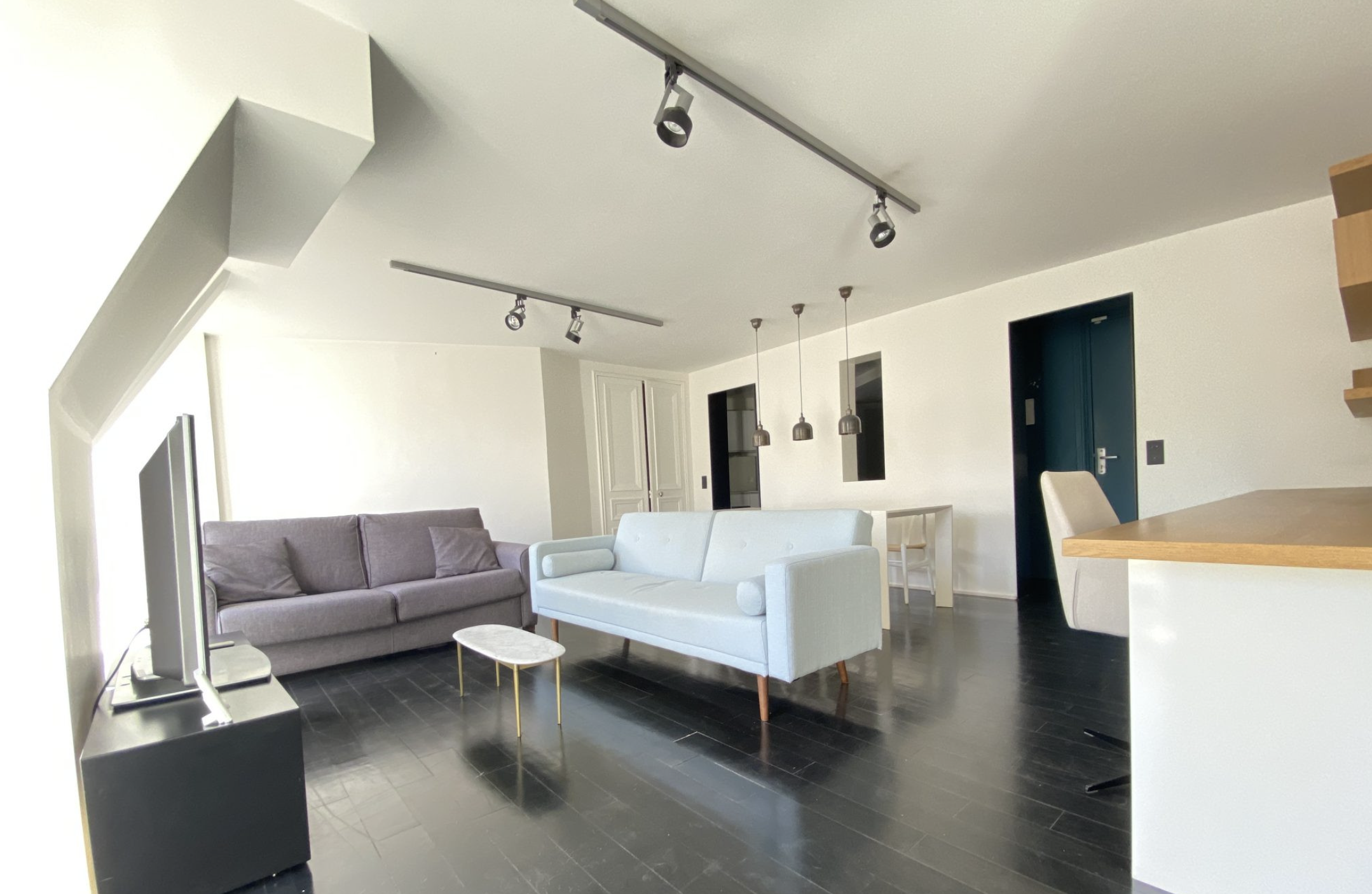 PARIS 9区·70平·公寓·有家具·仅长租[法国巴黎租房]