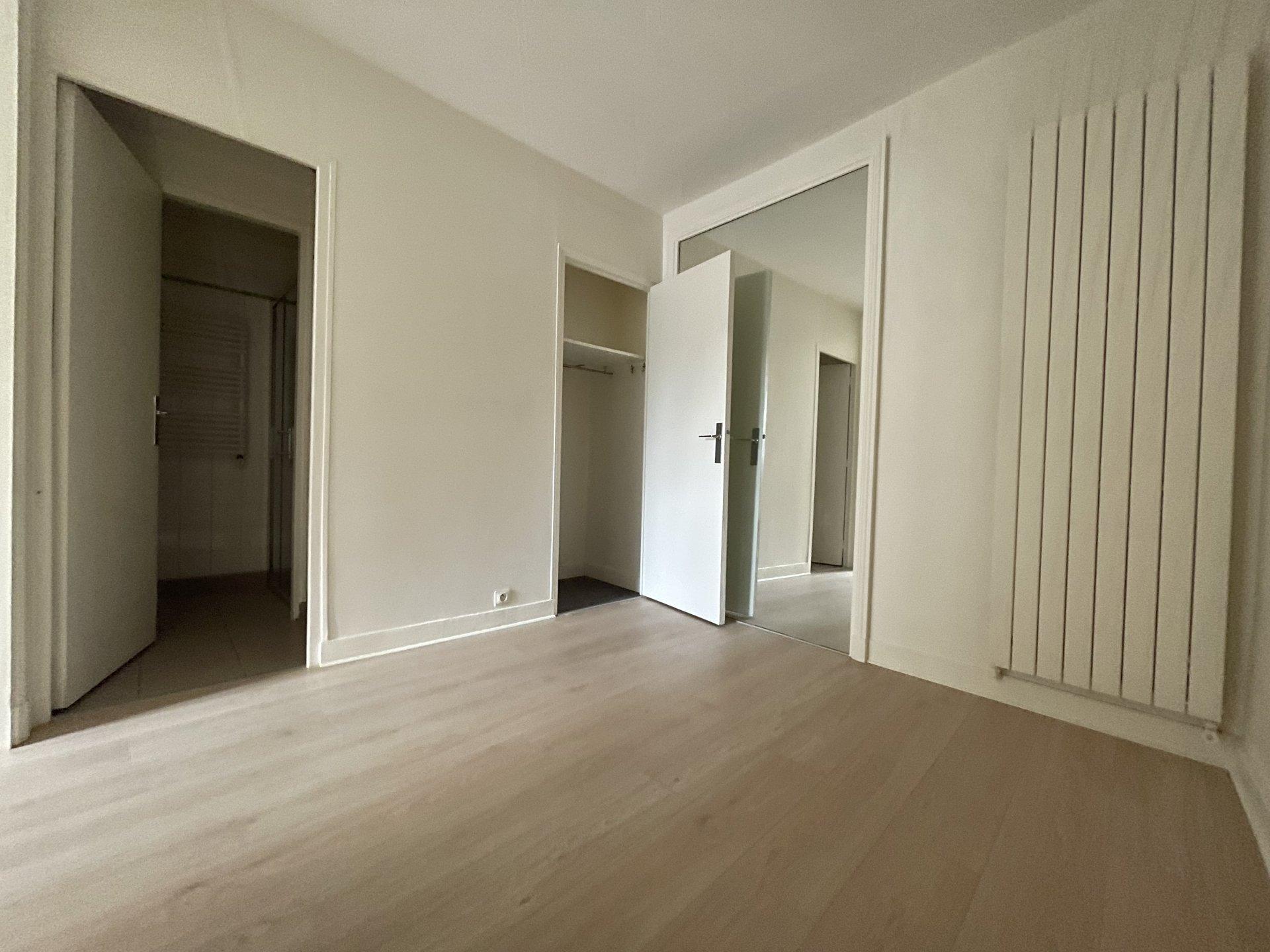 PARIS 7e·32m²·studio·No furniture[Paris Rental]