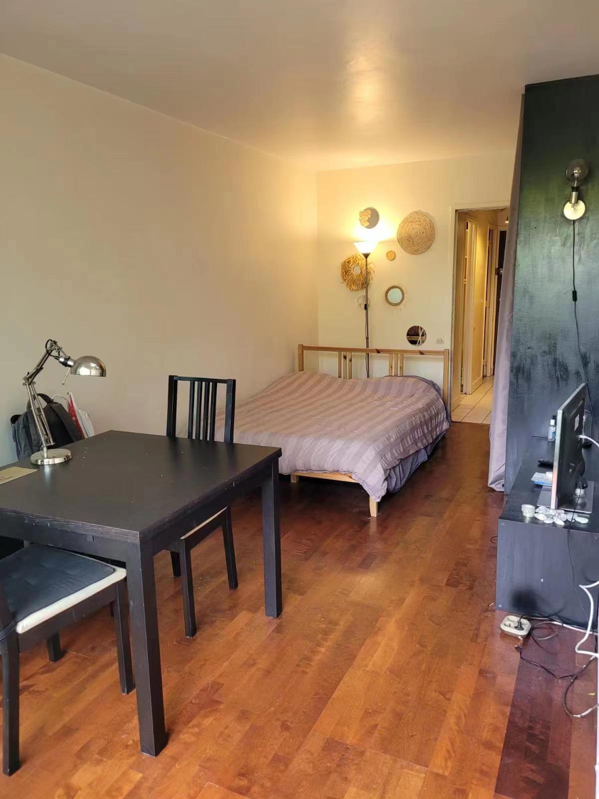 PARIS 18e·24m²·Studio·Entièrement équipé[Location à Paris France]