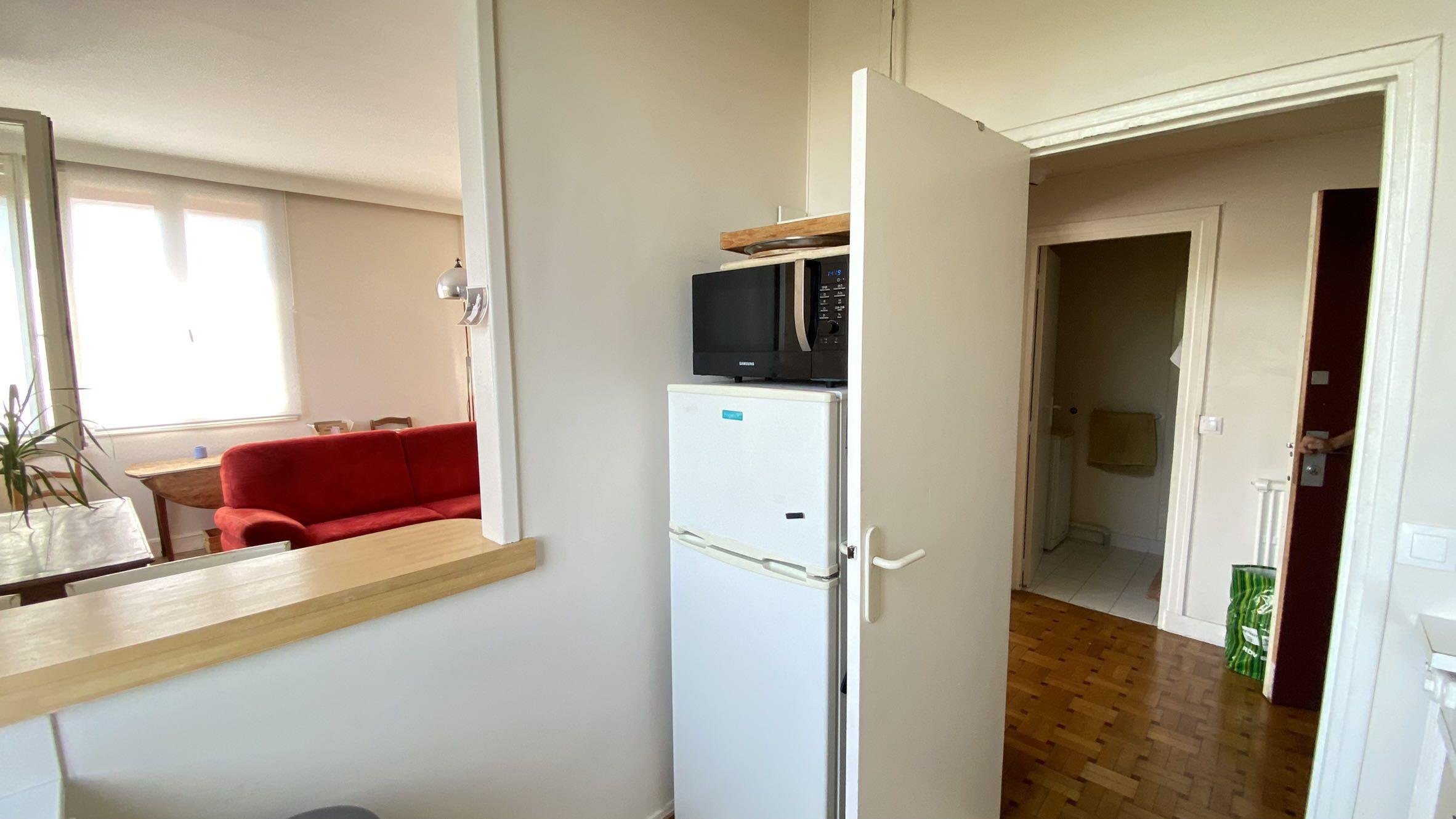 Suresnes 92지역·43m²·아파트·가구[프랑스 부동산,프랑스 아파트 매매,파리 집 구하기,프랑스 임대 부동산,프랑스 부동산 투자,프랑스 아파트 임대 방법,파리 집 계약 절차,프랑스 부동산 세금 정보,프랑스 부동산 중개인 추천,프랑스 주택 임대 시세,프랑스 주택 관리 서비스,프랑스 아파트 월세,프랑스 단기 임대,파리 집 임대,프랑스 월세 계약,프랑스 월세 시세,파리 임대 집 추천,프랑스 임대,프랑스 월세 ,프랑스 부동산 임대 서비스,프랑스 부동산 중개,프랑스 부동산 에이전시,파리 부동산 중개인,프랑스 부동산 매물,파리 부동산 에이전시 추천,파리 현지 부동산 상담,파리 부동산 거래 대행,프랑스 부동산 시세 조회,프랑스 부동산 서비스,파리 부동산 에이전시,프랑스 부동산 전문가,프랑스 부동산 거래 팁,프랑스 주택 중개 플랫폼,파리 유학생 ,프랑스 유학 집 구하기,파리 학생 기숙사 임대,프랑스 유학생 월세 아파트,프랑스 유학 임대 계약,파리 유학 생활 집 구하기,프랑스 유학생 쉐어하우스,프랑스 가족용 주택 매매,파리 가족 아파트 임대,프랑스 어린이 학교 근처 집,프랑스 이민 주택 ,맞춤형 부동산 서비스,파리 단기 임대 아파트,프랑스 출장용 주택,파리 월 단위 임대]