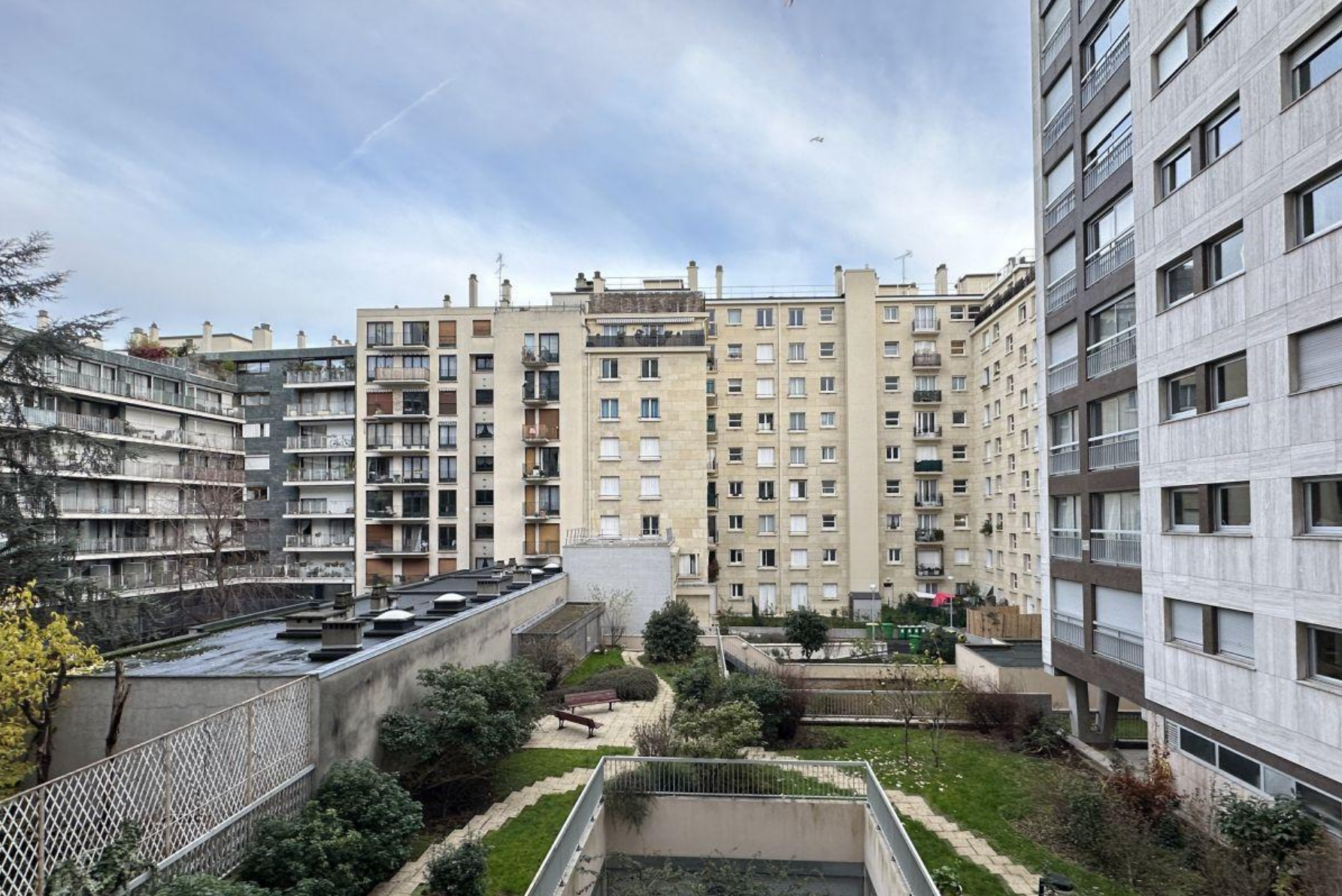 PARIS 15e·17m²·Appartement·Meublé[Location à Paris France]