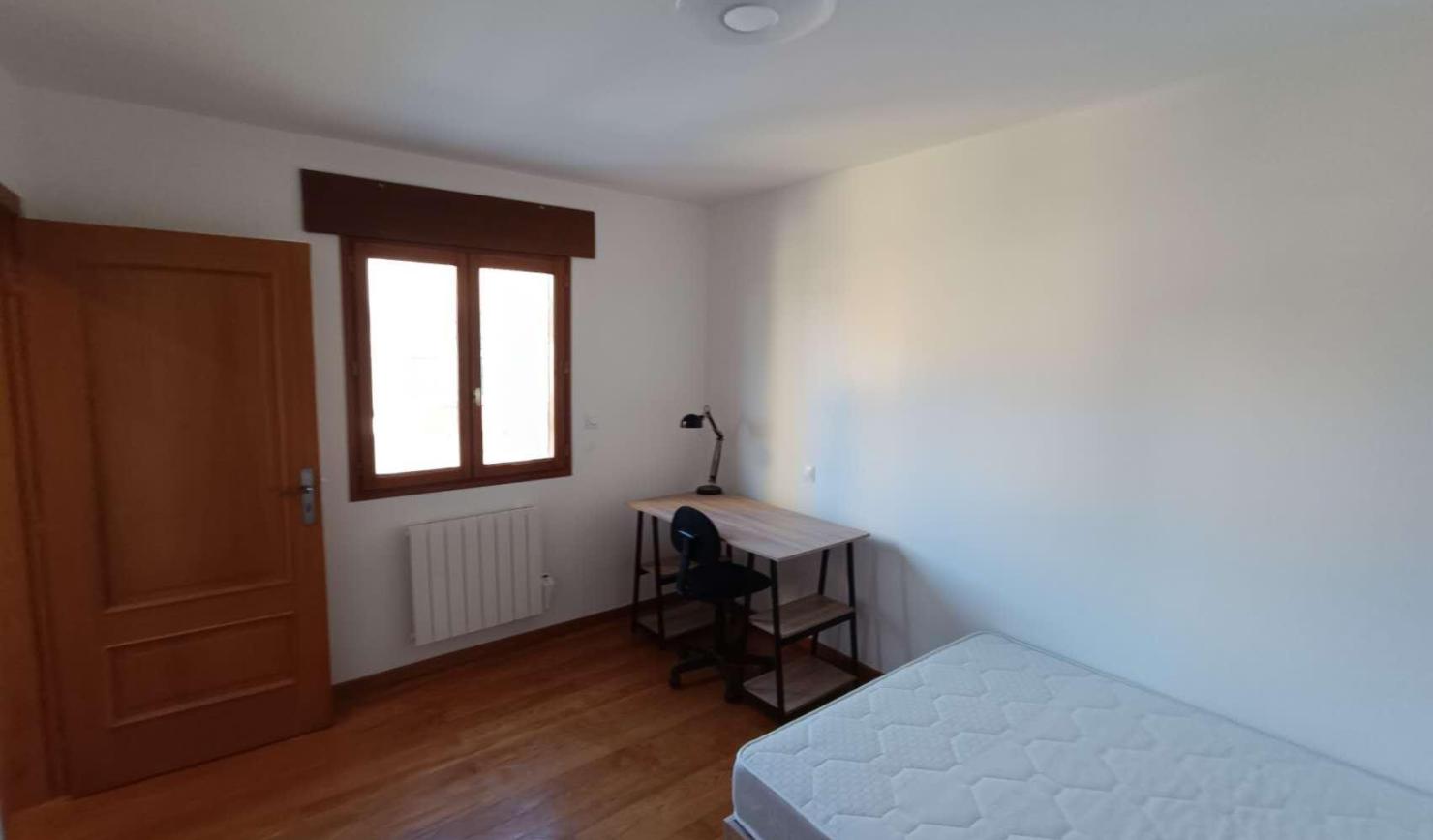 Villejuif 94e·12m²·studio·With furniture[Paris Rental]