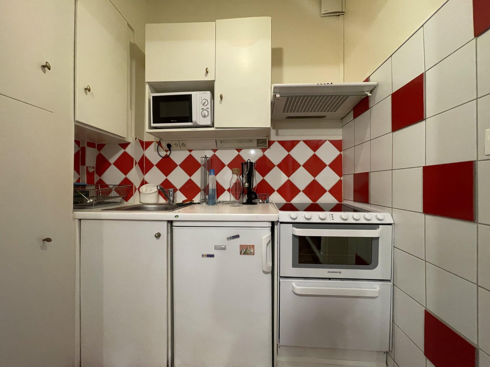PARIS 7e·30m²·Studio·Meublé[Location à Paris France]