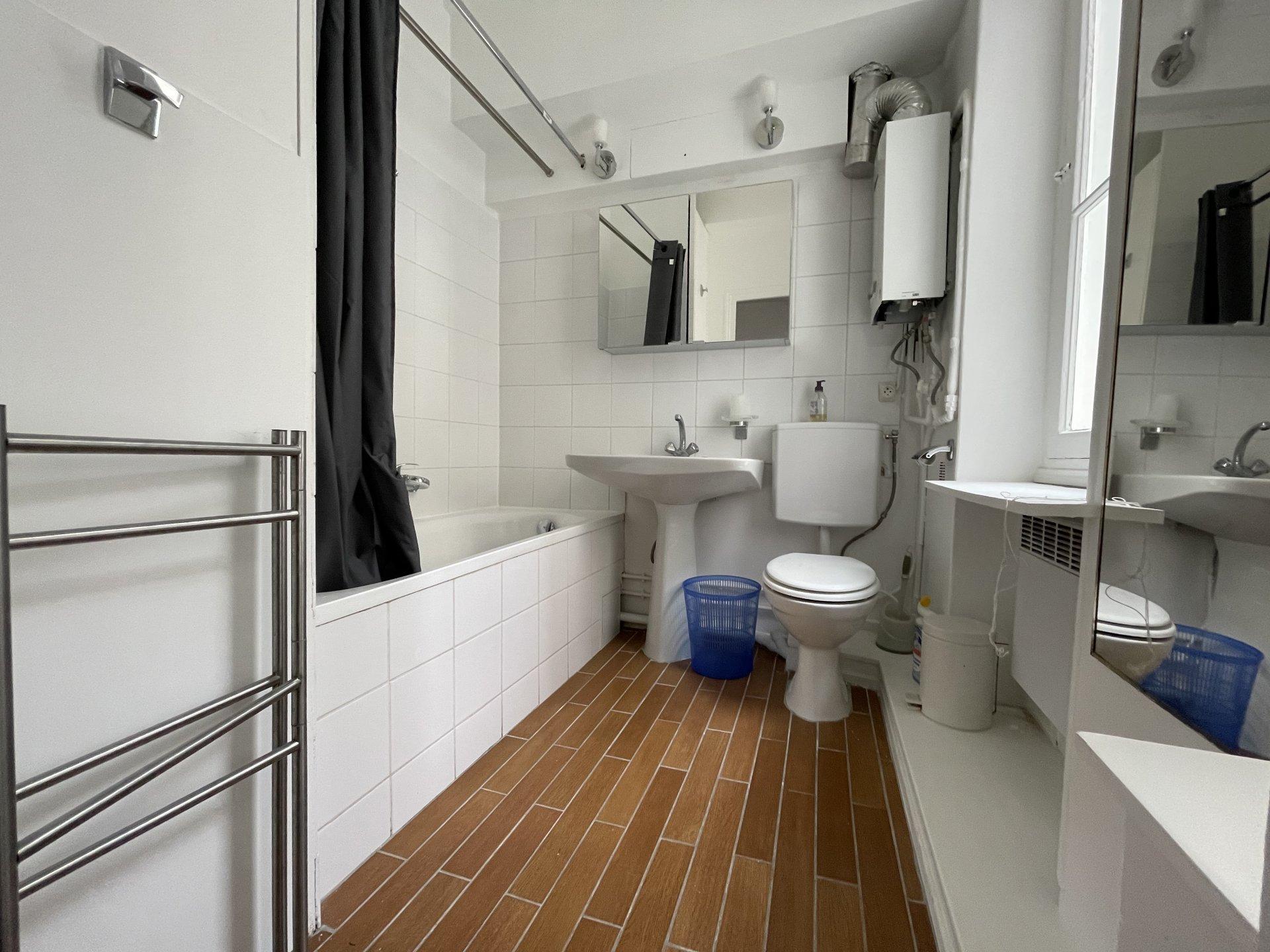 PARIS 7e·30m²·Studio·Meublé[Location à Paris France]