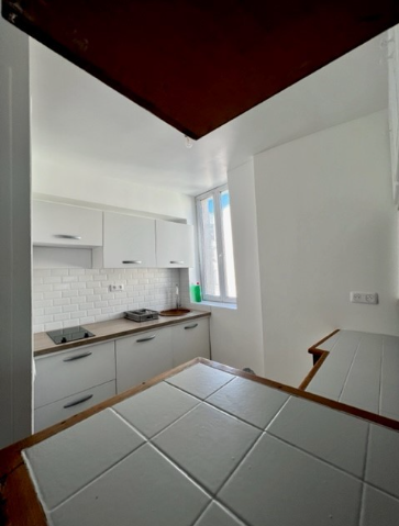 PARIS 10e·23m²·studio·With furniture[Paris Rental]