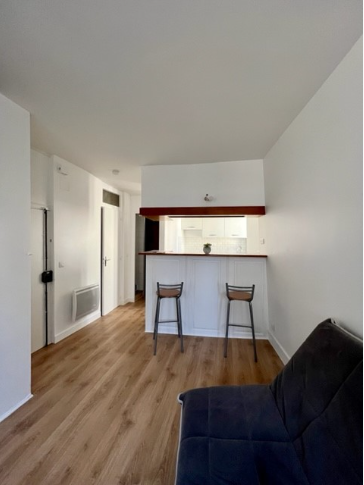 PARIS 10e·23m²·studio·With furniture[Paris Rental]