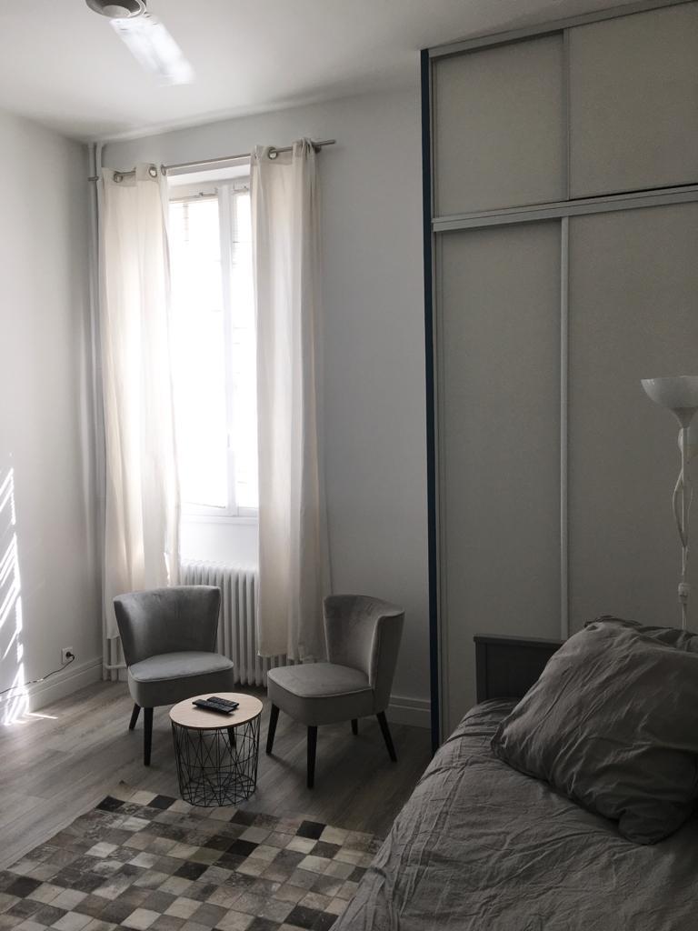PARIS 4e·25m²·studio·With furniture[Paris Rental]