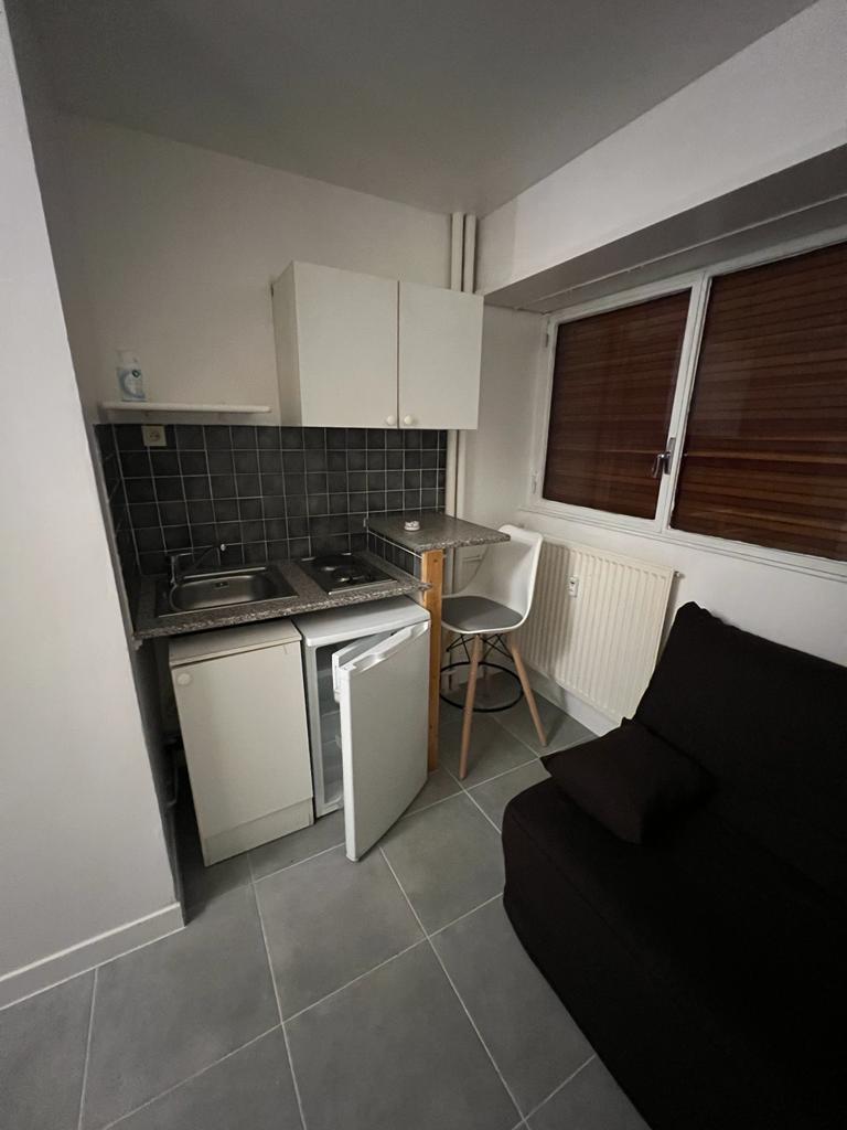 PARIS 11e·12m²·studio·With furniture·Long-term only[Paris Rental]