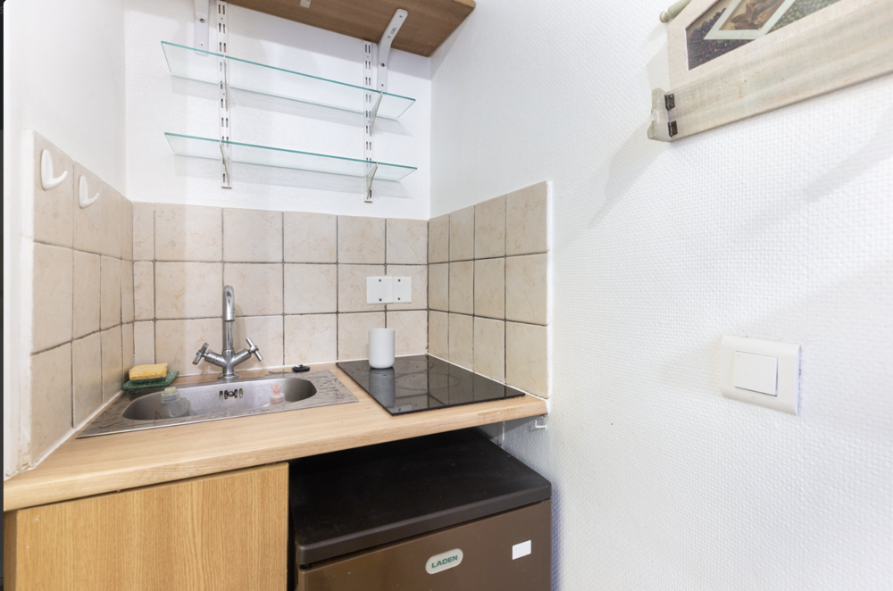 PARIS 4e·17m²·studio·With furniture[Paris Rental]