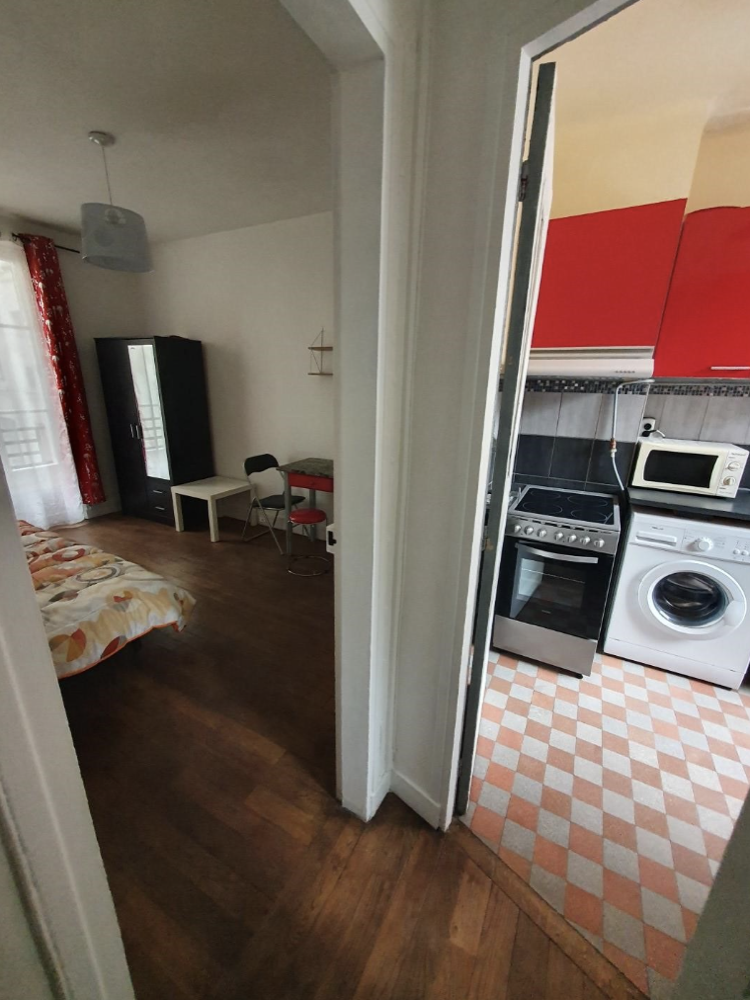 PARIS 18e·22m²·Studio·Non meublé[Location à Paris France]