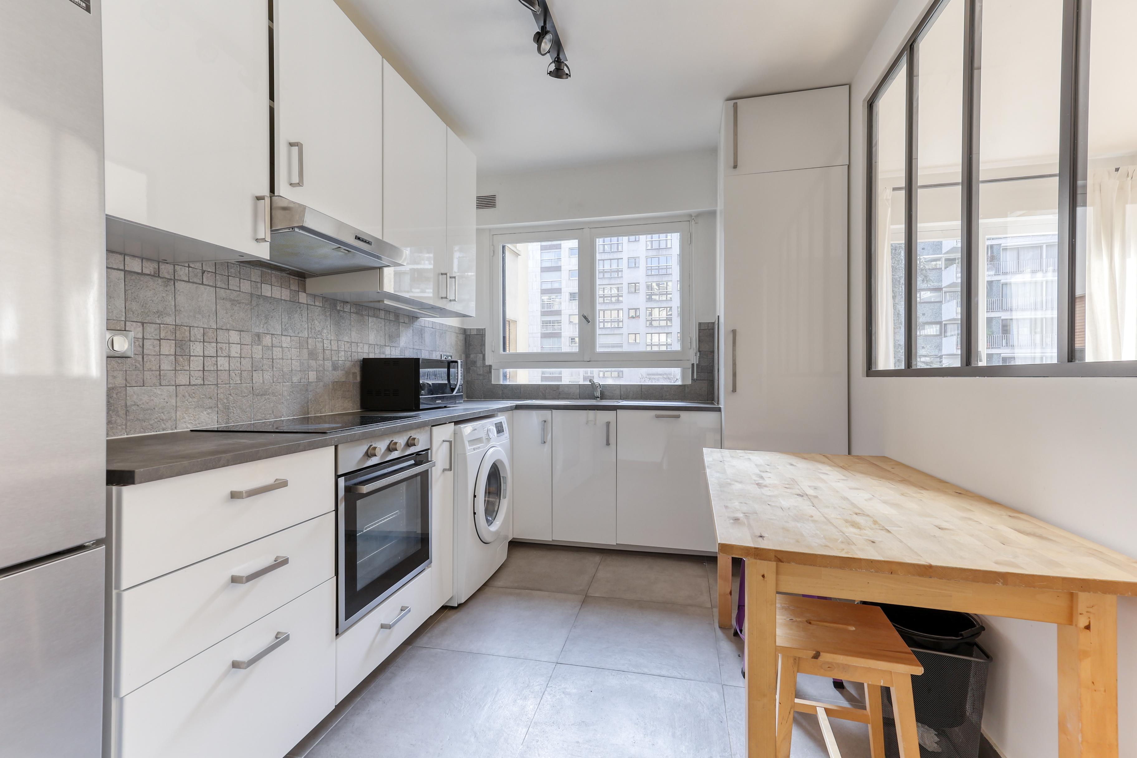 PARIS 15지역·86m²·아파트·가구[프랑스 부동산,프랑스 아파트 매매,파리 집 구하기,프랑스 임대 부동산,프랑스 부동산 투자,프랑스 아파트 임대 방법,파리 집 계약 절차,프랑스 부동산 세금 정보,프랑스 부동산 중개인 추천,프랑스 주택 임대 시세,프랑스 주택 관리 서비스,프랑스 아파트 월세,프랑스 단기 임대,파리 집 임대,프랑스 월세 계약,프랑스 월세 시세,파리 임대 집 추천,프랑스 임대,프랑스 월세 ,프랑스 부동산 임대 서비스,프랑스 부동산 중개,프랑스 부동산 에이전시,파리 부동산 중개인,프랑스 부동산 매물,파리 부동산 에이전시 추천,파리 현지 부동산 상담,파리 부동산 거래 대행,프랑스 부동산 시세 조회,프랑스 부동산 서비스,파리 부동산 에이전시,프랑스 부동산 전문가,프랑스 부동산 거래 팁,프랑스 주택 중개 플랫폼,파리 유학생 ,프랑스 유학 집 구하기,파리 학생 기숙사 임대,프랑스 유학생 월세 아파트,프랑스 유학 임대 계약,파리 유학 생활 집 구하기,프랑스 유학생 쉐어하우스,프랑스 가족용 주택 매매,파리 가족 아파트 임대,프랑스 어린이 학교 근처 집,프랑스 이민 주택 ,맞춤형 부동산 서비스,파리 단기 임대 아파트,프랑스 출장용 주택,파리 월 단위 임대]