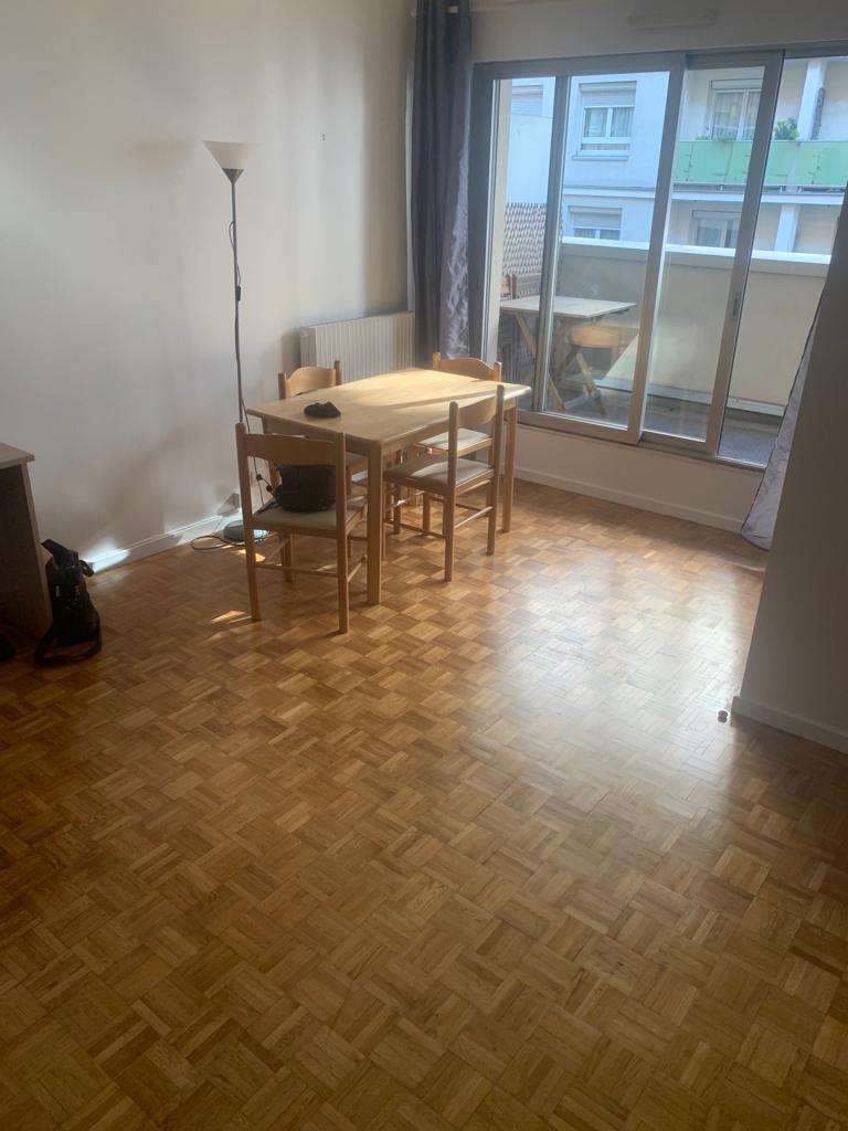 PARIS 18e·32m²·studio·Fully furnished[Paris Rental]