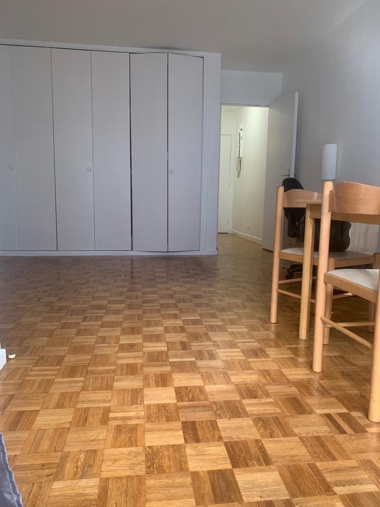 PARIS 18e·32m²·studio·Fully furnished[Paris Rental]