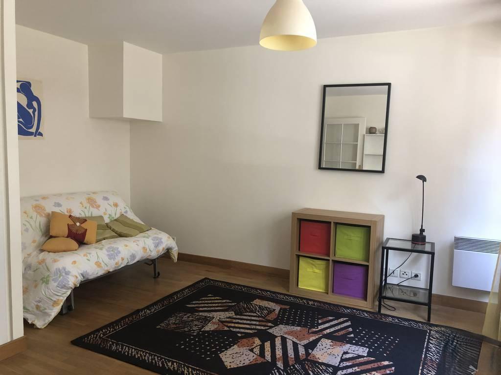 PARIS 11e·26m²·studio·With furniture[Paris Rental]