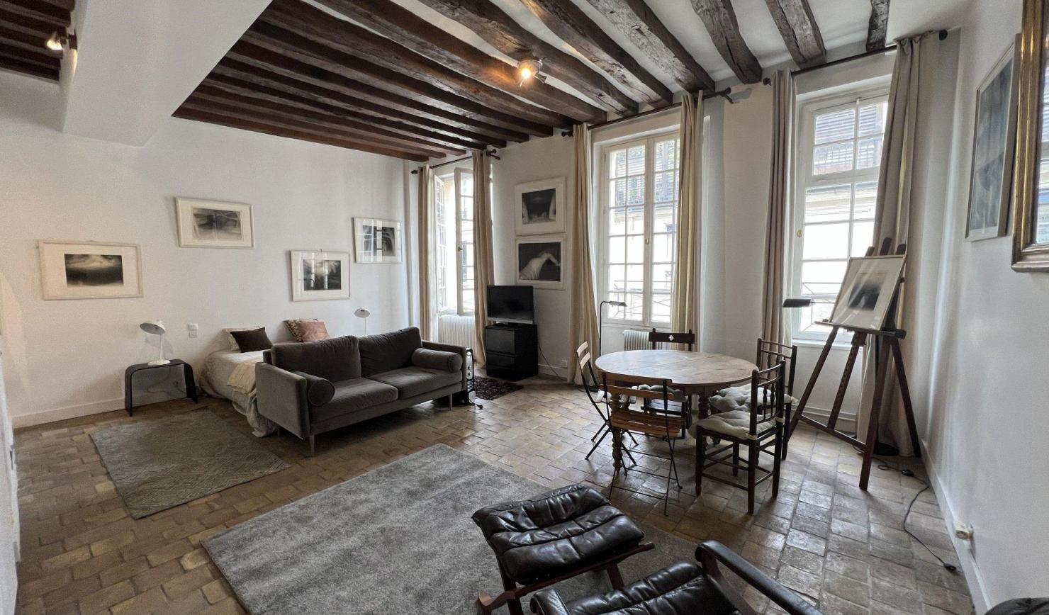 PARIS 4e·40m²·studio·With furniture[Paris Rental]