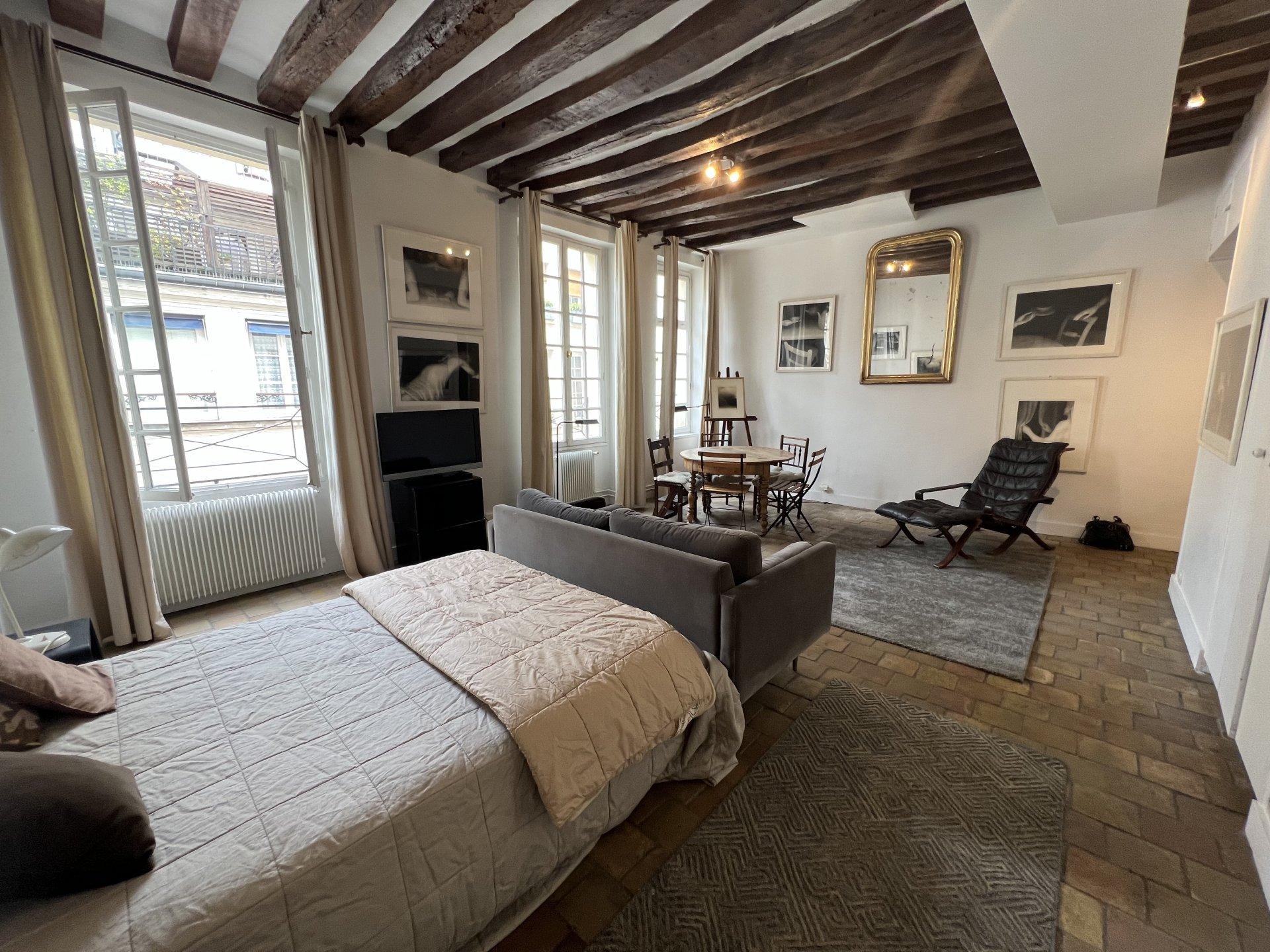 PARIS 4e·40m²·studio·With furniture[Paris Rental]