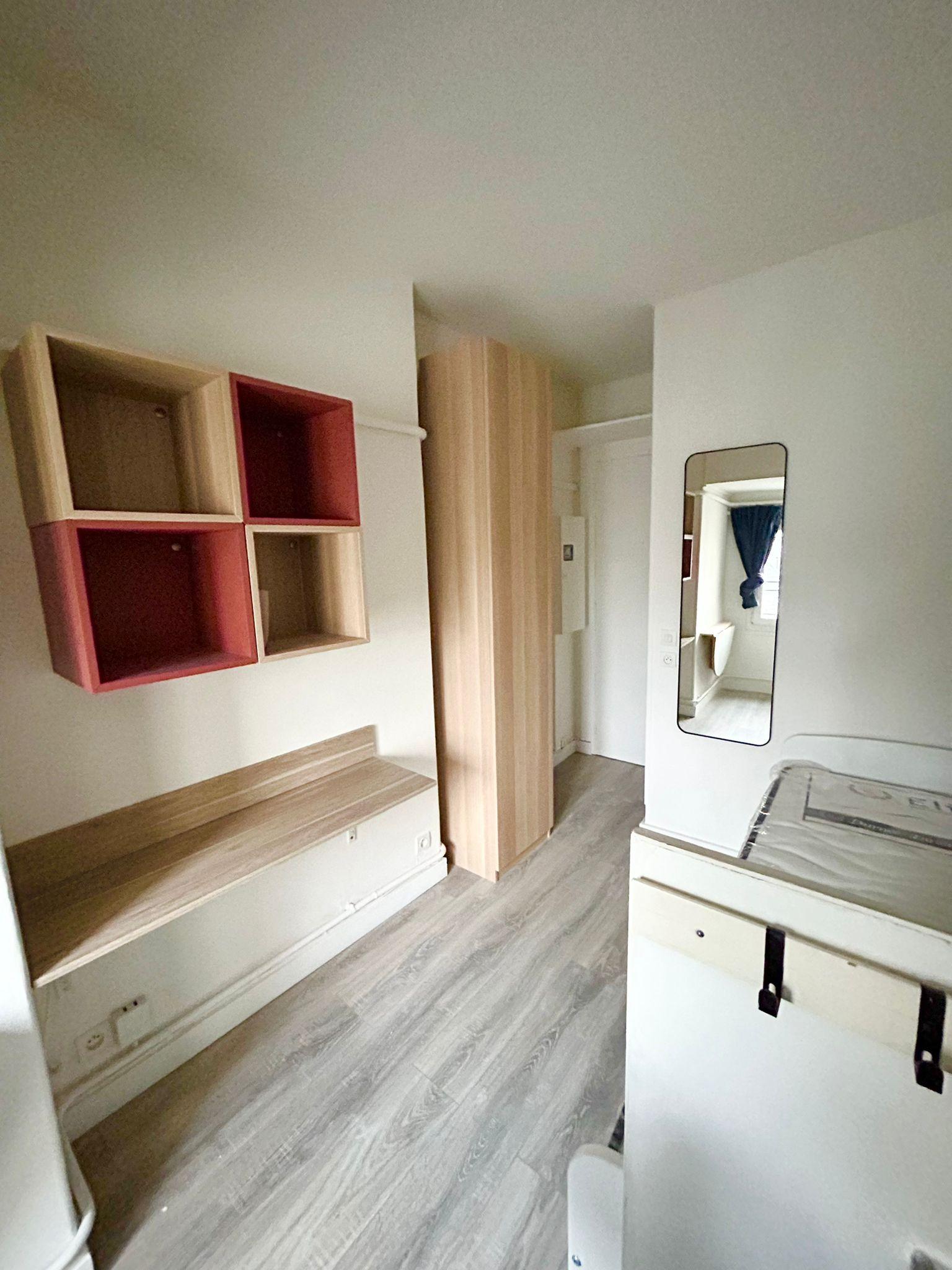 PARIS 17e·11m²·studio·With furniture[Paris Rental]