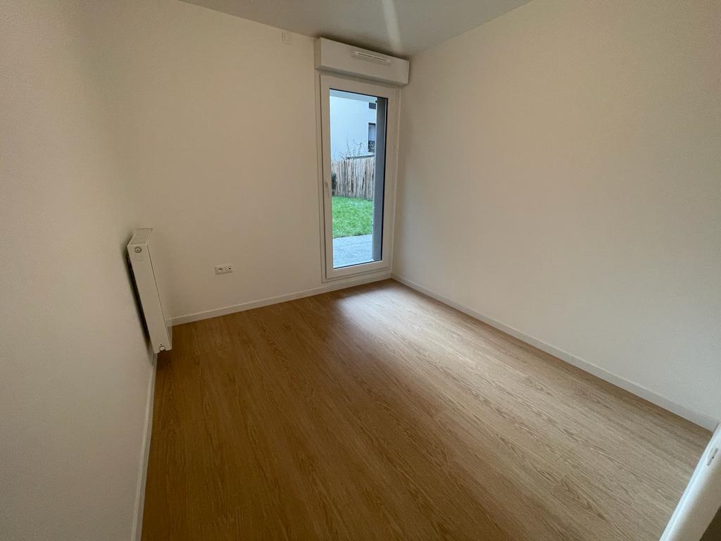 Malakoff 92지역·75m²·아파트·가구 없음[프랑스 부동산,프랑스 아파트 매매,파리 집 구하기,프랑스 임대 부동산,프랑스 부동산 투자,프랑스 아파트 임대 방법,파리 집 계약 절차,프랑스 부동산 세금 정보,프랑스 부동산 중개인 추천,프랑스 주택 임대 시세,프랑스 주택 관리 서비스,프랑스 아파트 월세,프랑스 단기 임대,파리 집 임대,프랑스 월세 계약,프랑스 월세 시세,파리 임대 집 추천,프랑스 임대,프랑스 월세 ,프랑스 부동산 임대 서비스,프랑스 부동산 중개,프랑스 부동산 에이전시,파리 부동산 중개인,프랑스 부동산 매물,파리 부동산 에이전시 추천,파리 현지 부동산 상담,파리 부동산 거래 대행,프랑스 부동산 시세 조회,프랑스 부동산 서비스,파리 부동산 에이전시,프랑스 부동산 전문가,프랑스 부동산 거래 팁,프랑스 주택 중개 플랫폼,파리 유학생 ,프랑스 유학 집 구하기,파리 학생 기숙사 임대,프랑스 유학생 월세 아파트,프랑스 유학 임대 계약,파리 유학 생활 집 구하기,프랑스 유학생 쉐어하우스,프랑스 가족용 주택 매매,파리 가족 아파트 임대,프랑스 어린이 학교 근처 집,프랑스 이민 주택 ,맞춤형 부동산 서비스,파리 단기 임대 아파트,프랑스 출장용 주택,파리 월 단위 임대]