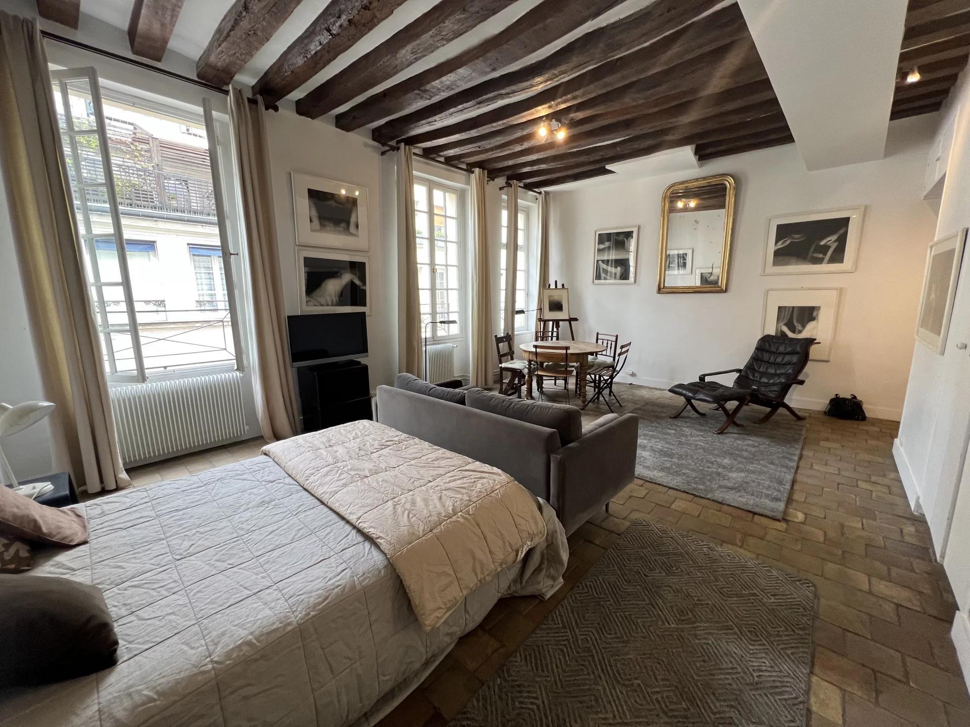 PARIS 4e·40m²·studio·With furniture[Paris Rental]
