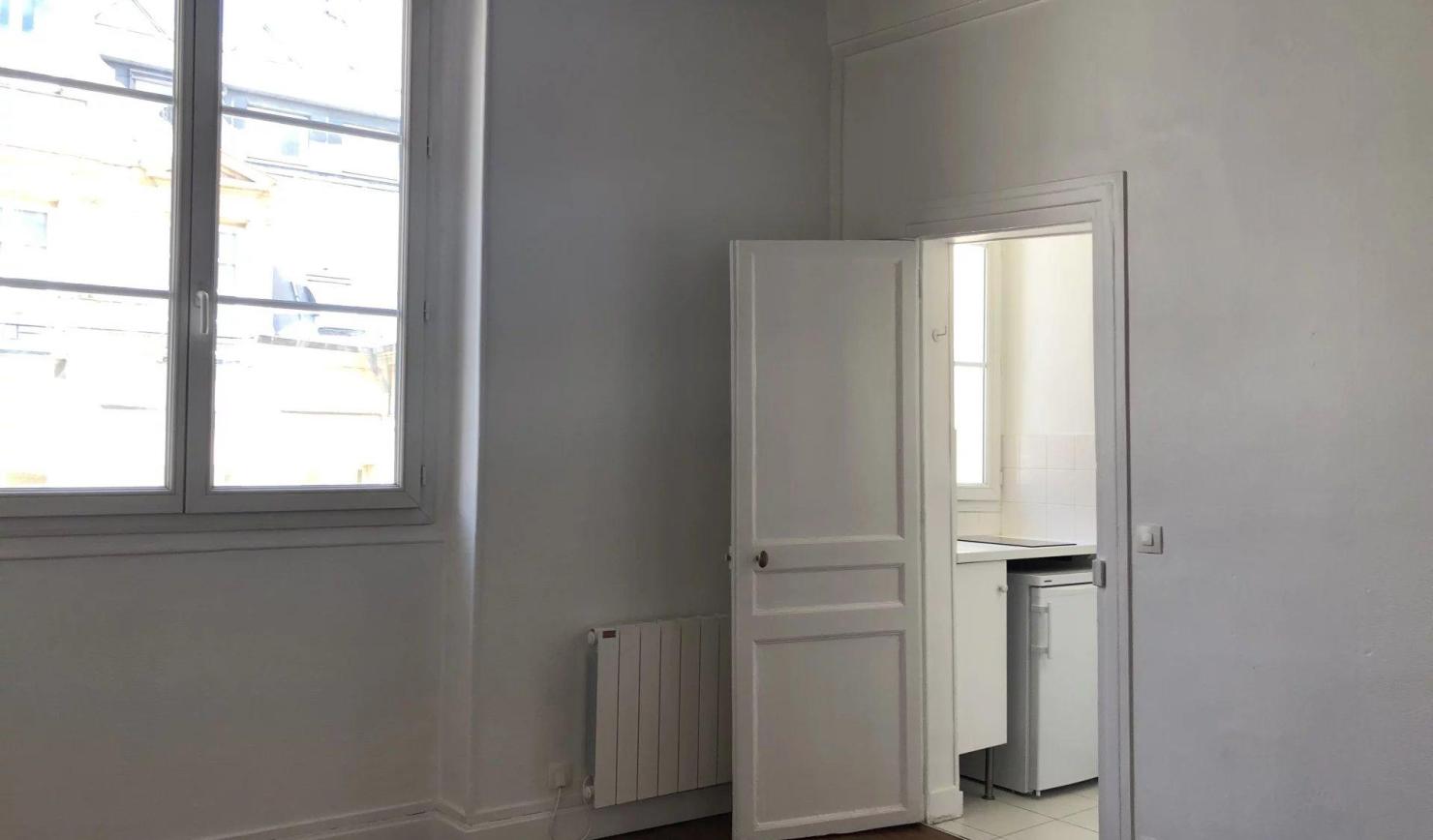 PARIS 6e·21m²·studio·No furniture[Paris Rental]