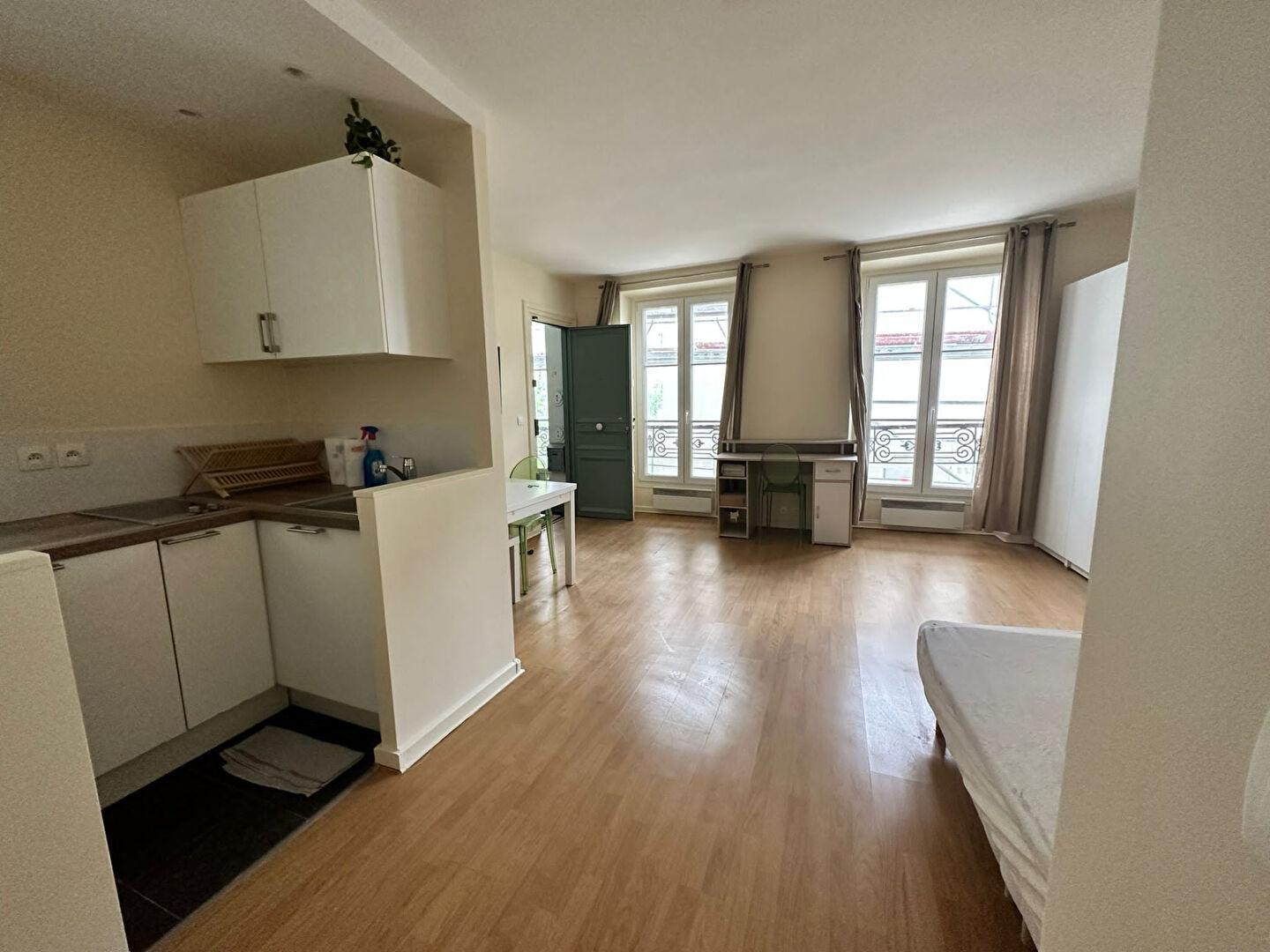 PARIS 7e·30m²·studio·With furniture[Paris Rental]