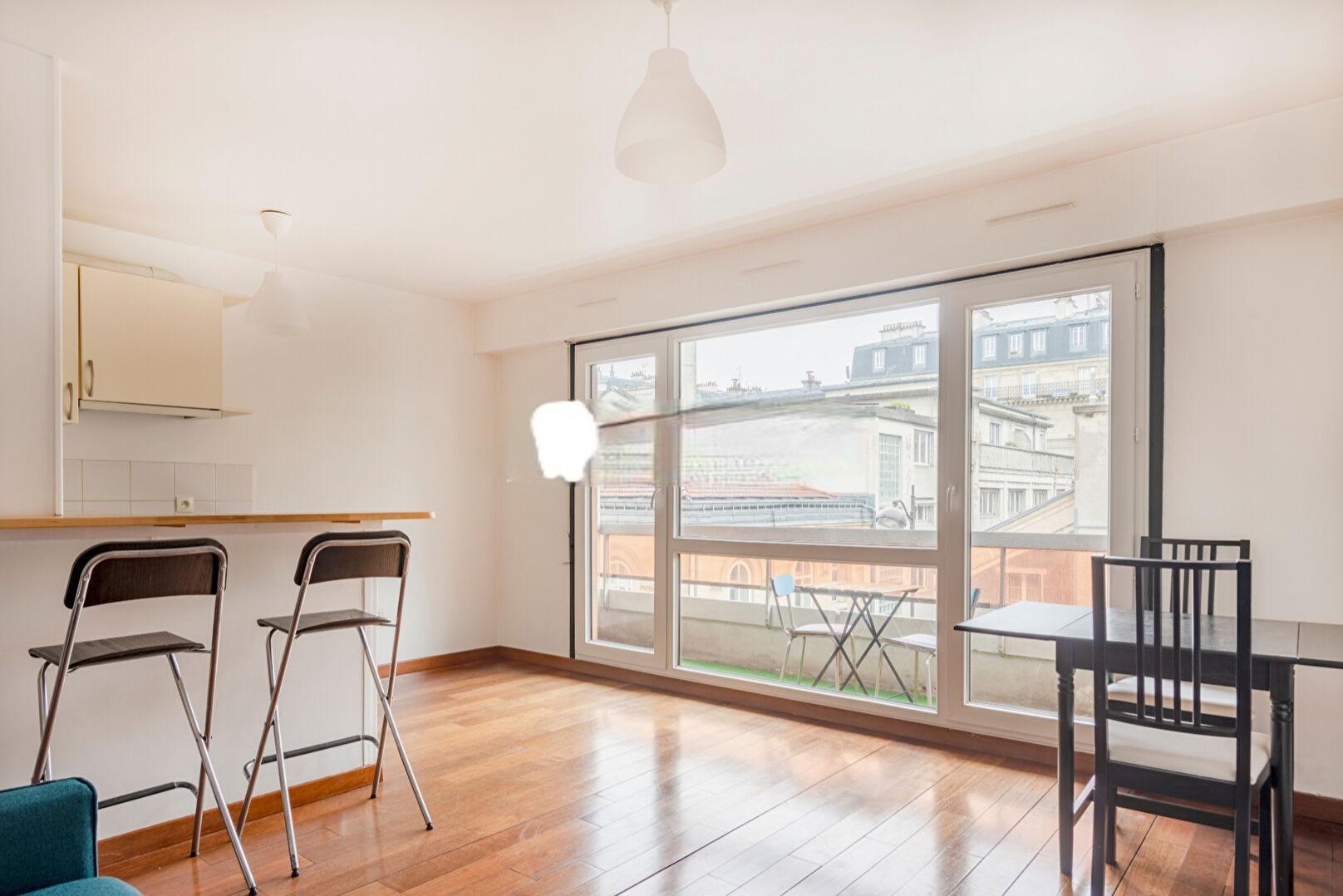 PARIS 11e·30m²·studio·With furniture[Paris Rental]
