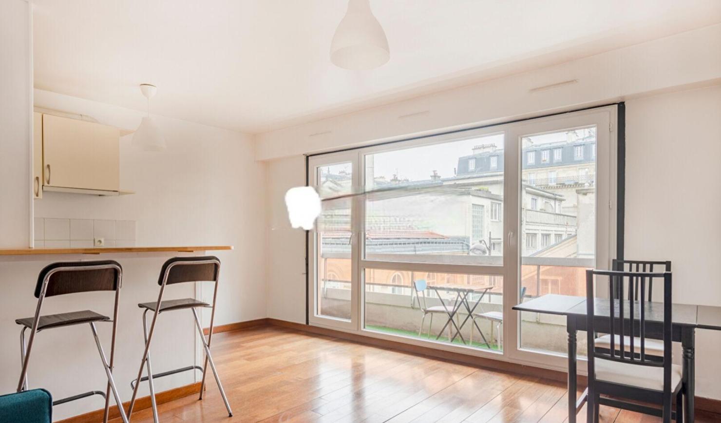 PARIS 11e·30m²·studio·With furniture[Paris Rental]