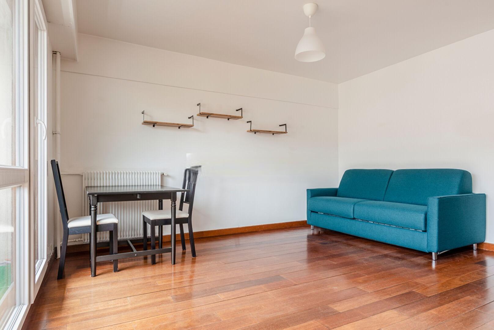 PARIS 11e·30m²·studio·With furniture[Paris Rental]
