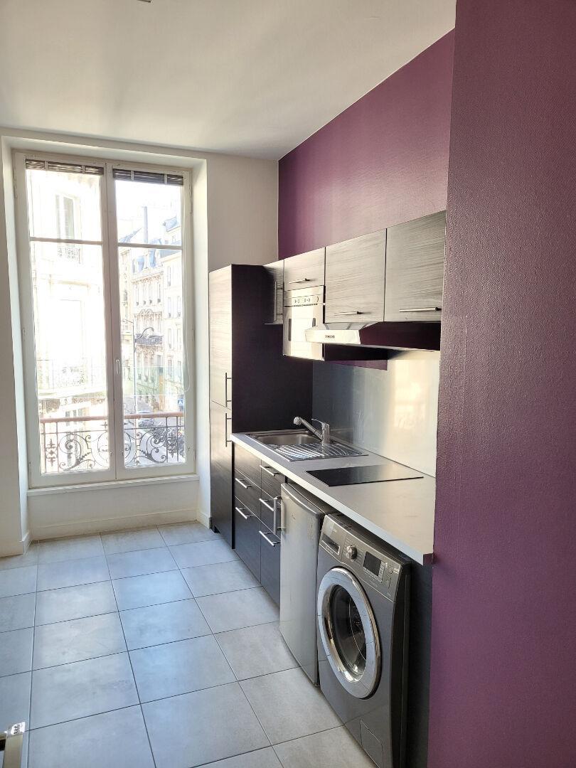 PARIS 8e·46m²·apartment·No furniture[Paris Rental]