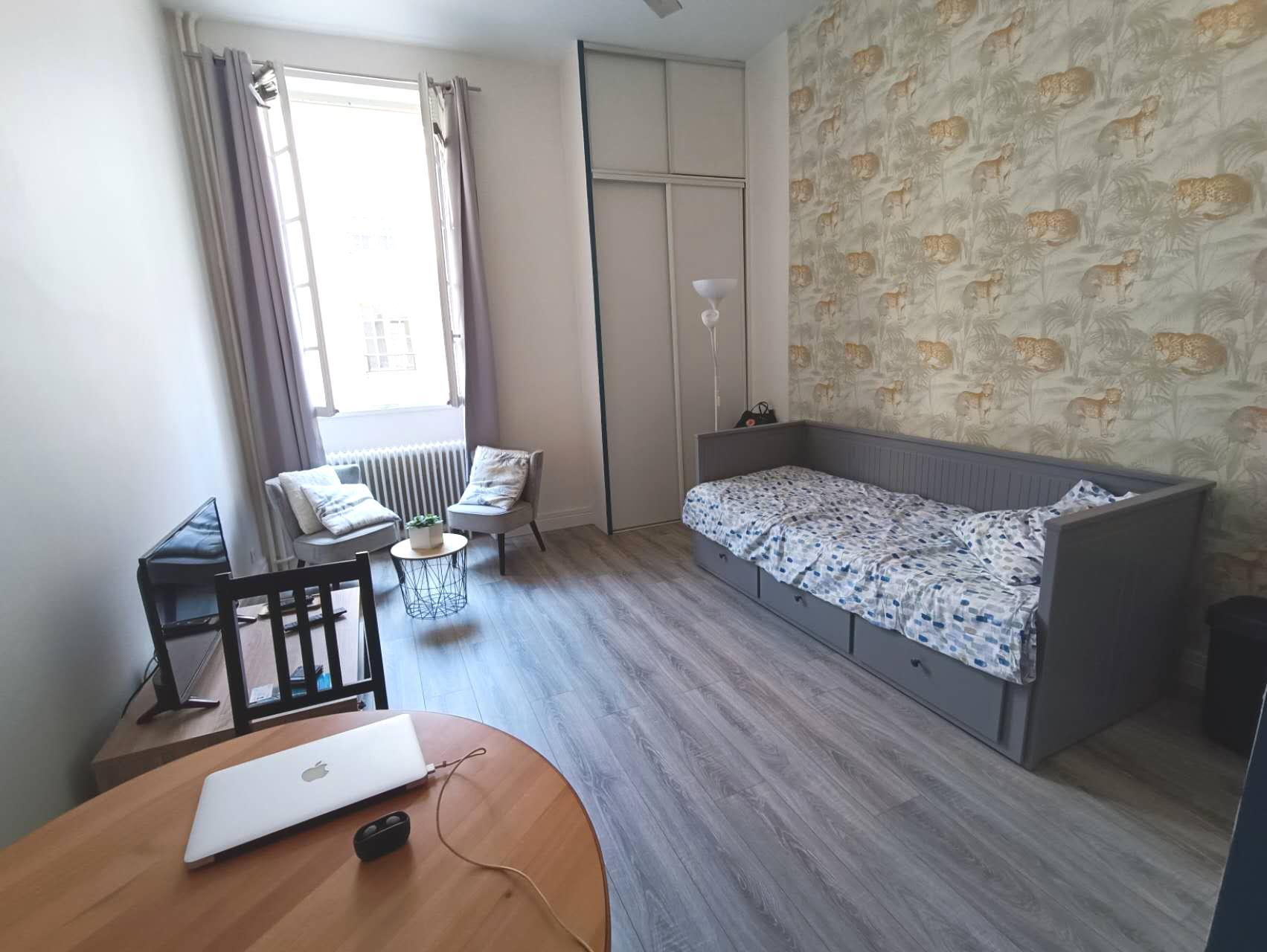 PARIS 4e·25m²·studio·With furniture[Paris Rental]