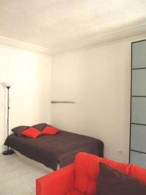 PARIS 9e·27m²·studio·With furniture[Paris Rental]