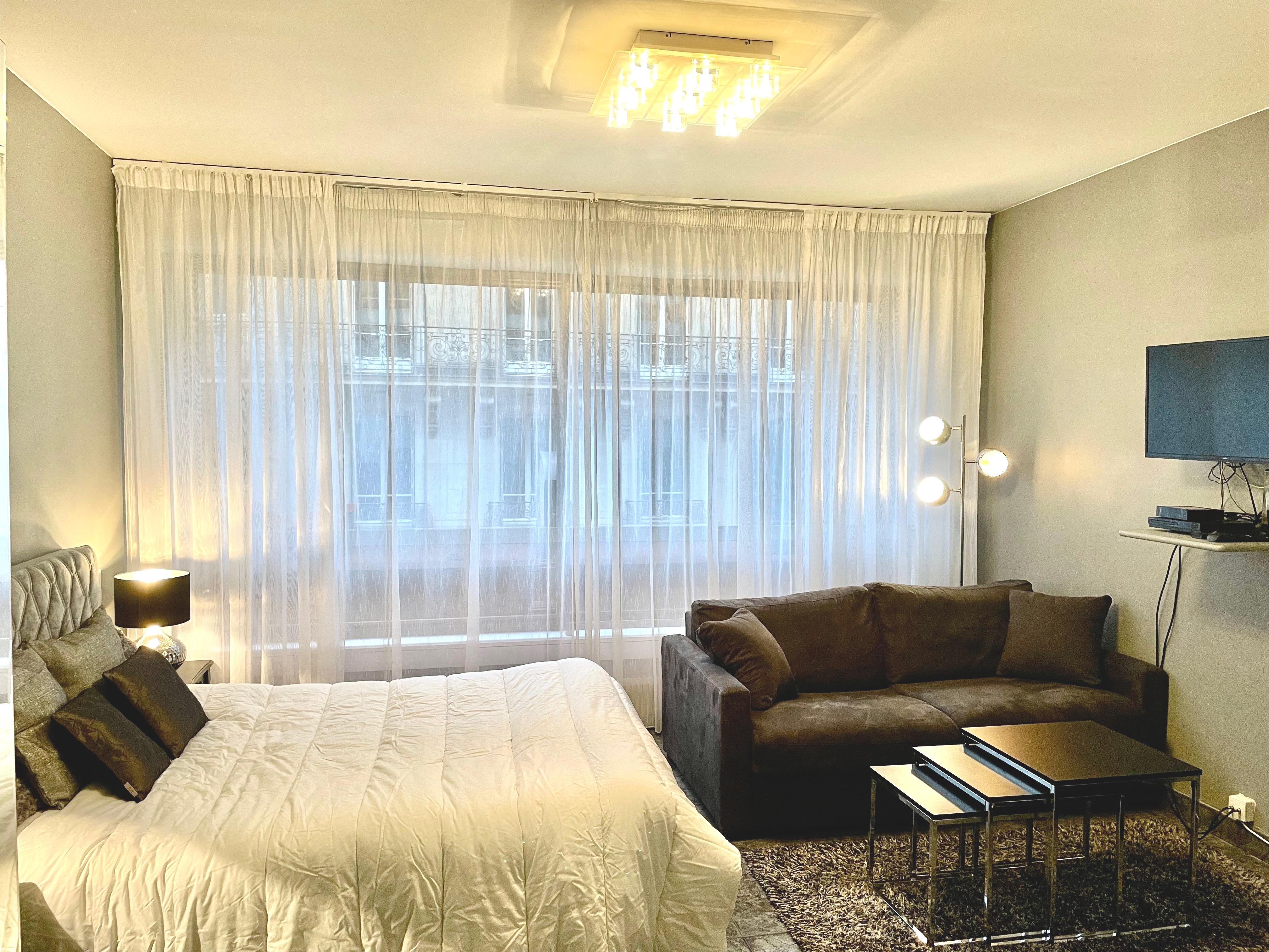 PARIS 8e·31m²·studio·Fully furnished[Paris Rental]