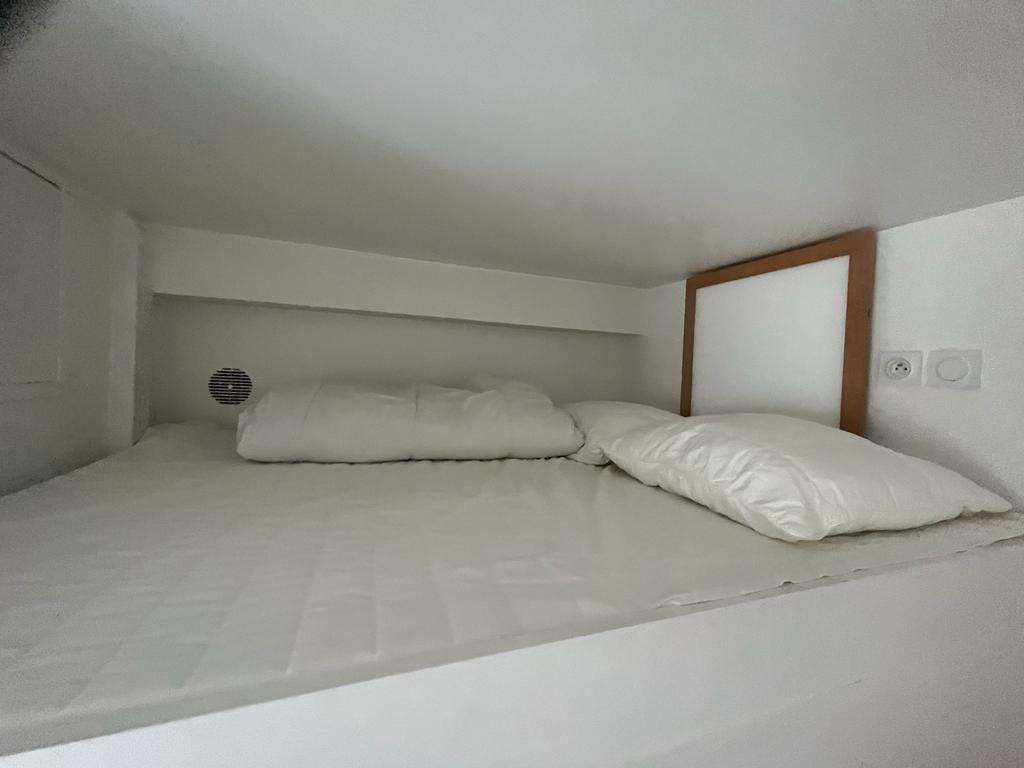 PARIS 17e·17m²·studio·With furniture[Paris Rental]