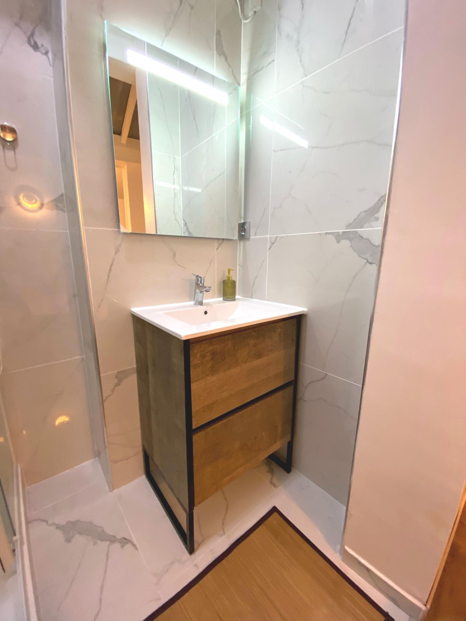 PARIS 16e·28m²·apartment·With furniture[Paris Rental]