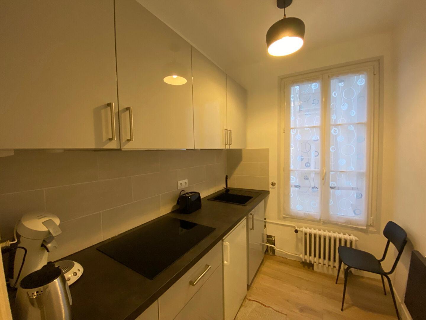 PARIS 8e·25.04m²·studio·With furniture[Paris Rental]