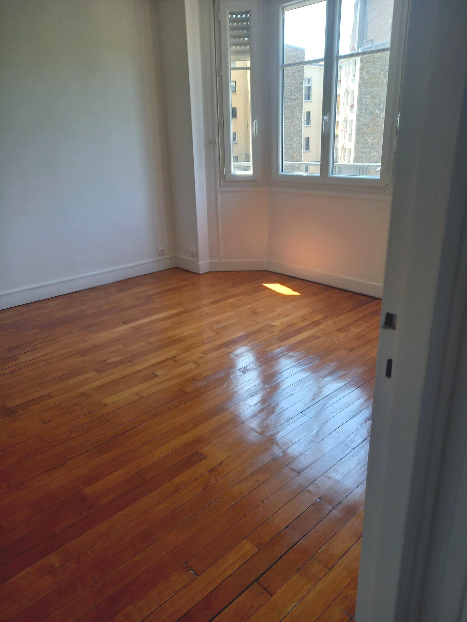 PARIS 15e·27m²·studio·No furniture·Long-term only[Paris Rental]
