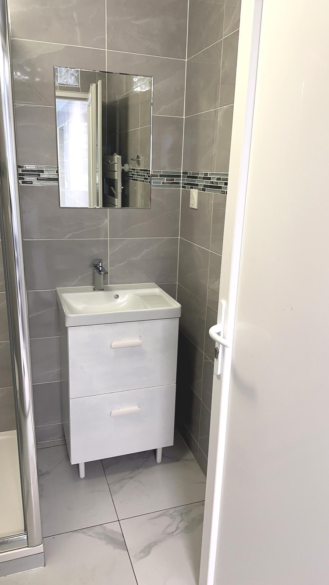 Vitry-sur-Seine 94e·23m²·Studio·Meublé[Location à Paris France]