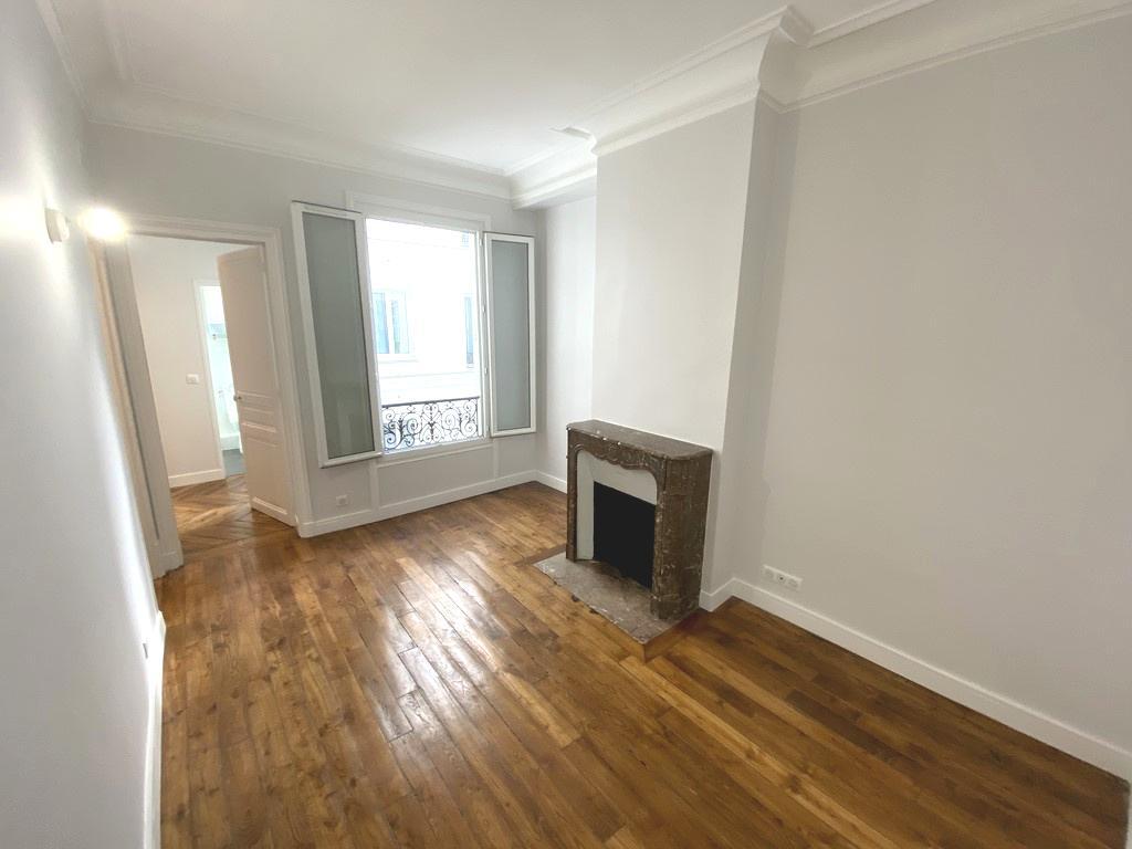 PARIS 10e·45m²·apartment·No furniture[Paris Rental]