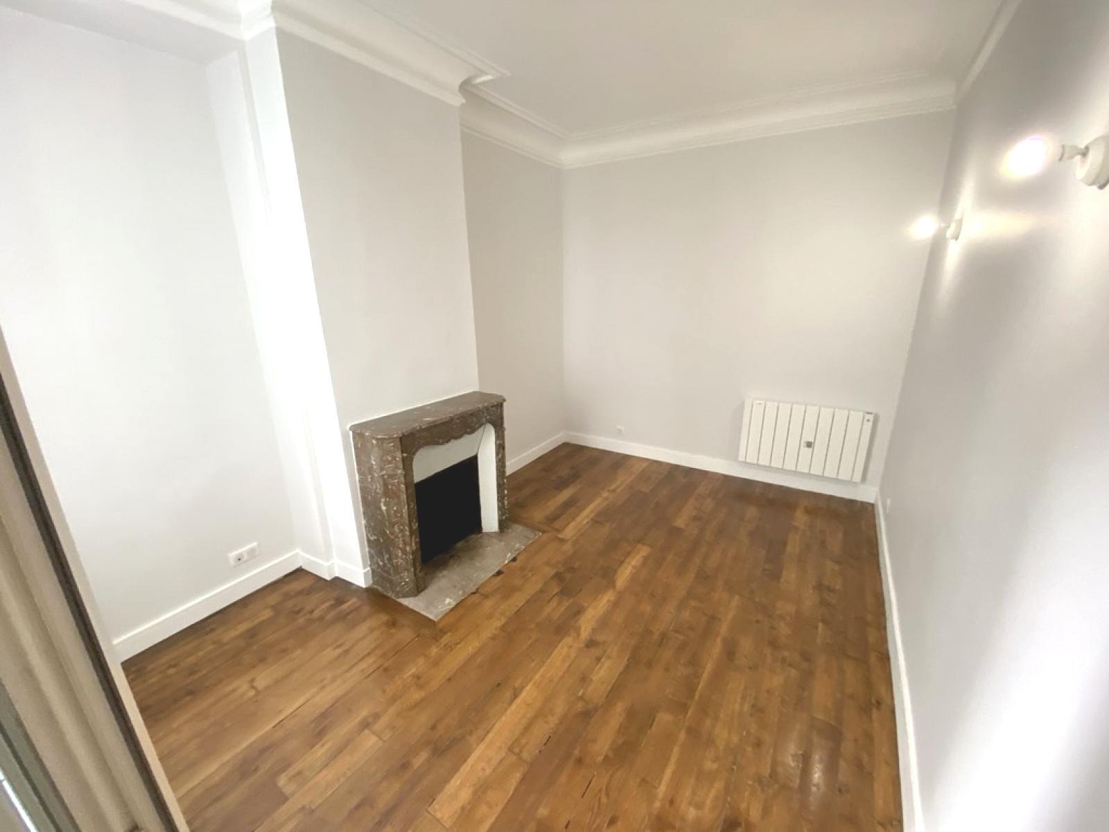 PARIS 10e·45m²·apartment·No furniture[Paris Rental]