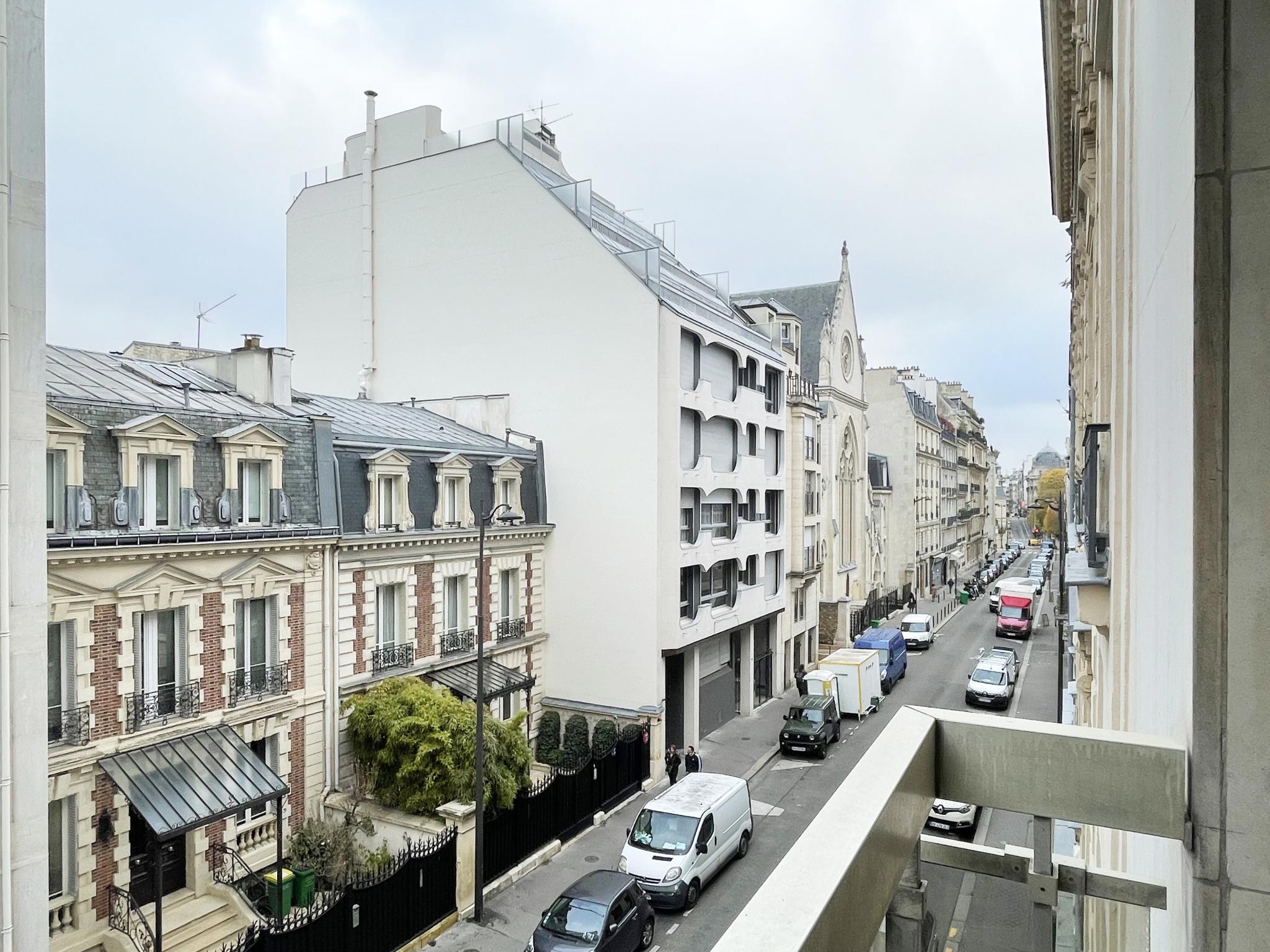 PARIS 16e·25m²·studio·With furniture[Paris Rental]