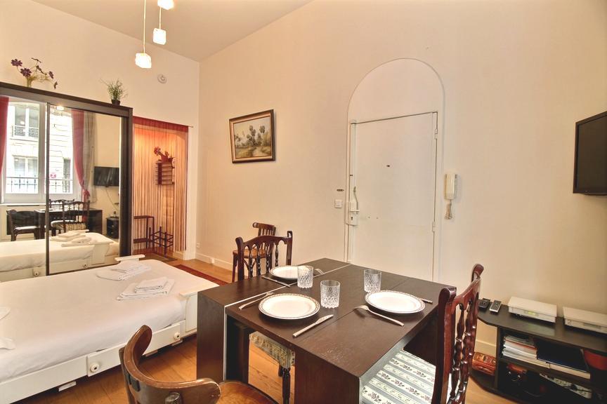 PARIS 16e·24m²·Studio·Meublé[Location à Paris France]