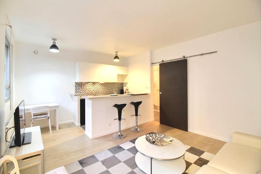 PARIS 17e·31m²·studio·With furniture[Paris Rental]