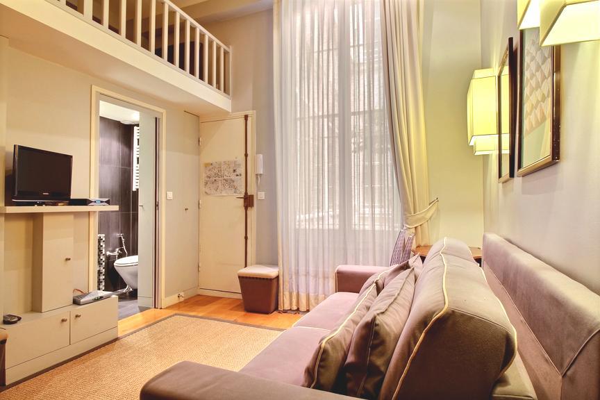 PARIS 1지역·20m²·studio·가구[프랑스 부동산,프랑스 아파트 매매,파리 집 구하기,프랑스 임대 부동산,프랑스 부동산 투자,프랑스 아파트 임대 방법,파리 집 계약 절차,프랑스 부동산 세금 정보,프랑스 부동산 중개인 추천,프랑스 주택 임대 시세,프랑스 주택 관리 서비스,프랑스 아파트 월세,프랑스 단기 임대,파리 집 임대,프랑스 월세 계약,프랑스 월세 시세,파리 임대 집 추천,프랑스 임대,프랑스 월세 ,프랑스 부동산 임대 서비스,프랑스 부동산 중개,프랑스 부동산 에이전시,파리 부동산 중개인,프랑스 부동산 매물,파리 부동산 에이전시 추천,파리 현지 부동산 상담,파리 부동산 거래 대행,프랑스 부동산 시세 조회,프랑스 부동산 서비스,파리 부동산 에이전시,프랑스 부동산 전문가,프랑스 부동산 거래 팁,프랑스 주택 중개 플랫폼,파리 유학생 ,프랑스 유학 집 구하기,파리 학생 기숙사 임대,프랑스 유학생 월세 아파트,프랑스 유학 임대 계약,파리 유학 생활 집 구하기,프랑스 유학생 쉐어하우스,프랑스 가족용 주택 매매,파리 가족 아파트 임대,프랑스 어린이 학교 근처 집,프랑스 이민 주택 ,맞춤형 부동산 서비스,파리 단기 임대 아파트,프랑스 출장용 주택,파리 월 단위 임대]