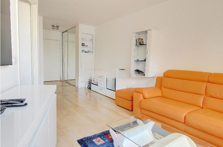 PARIS 20e·42m²·apartment·With furniture[Paris Rental]