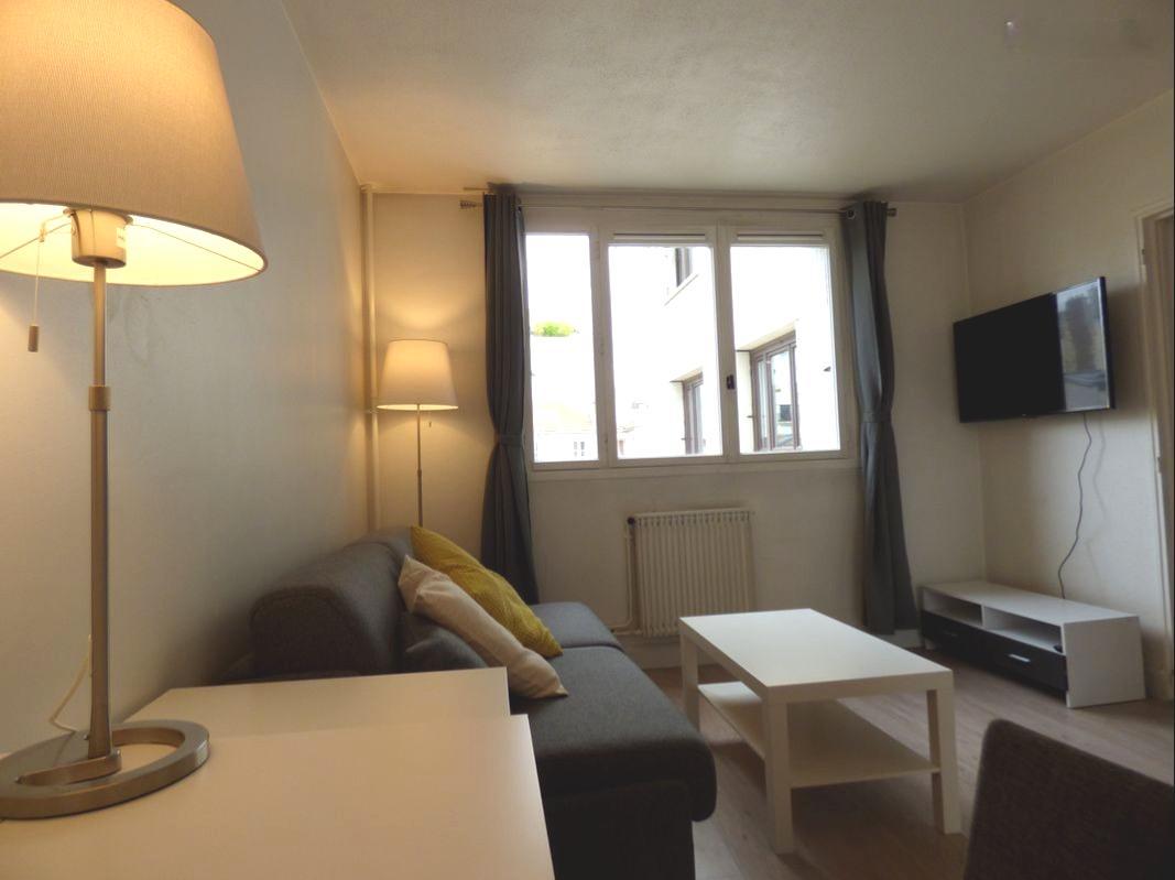 PARIS 20e·30m²·studio·With furniture[Paris Rental]