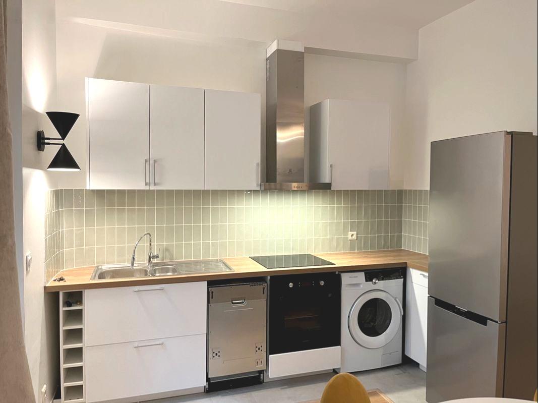 PARIS 18e·32m²·studio·With furniture[Paris Rental]