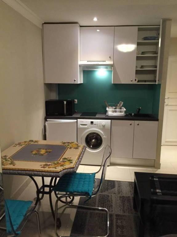 PARIS 9e·22m²·studio·With furniture[Paris Rental]