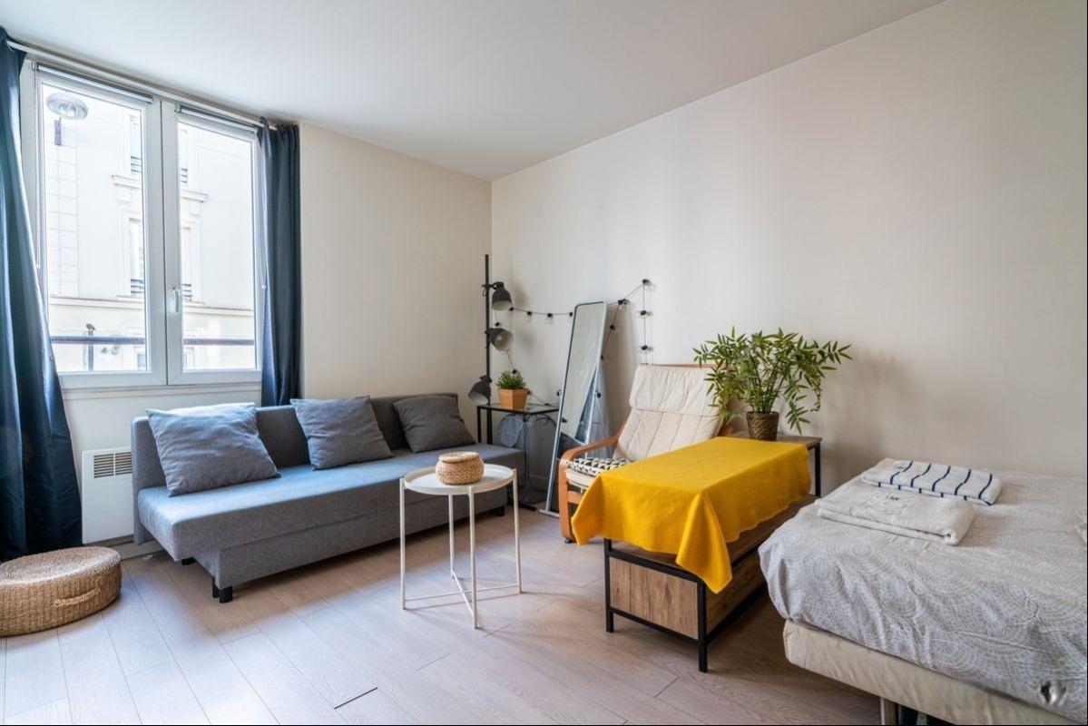 PARIS 10e·23m²·studio·With furniture[Paris Rental]