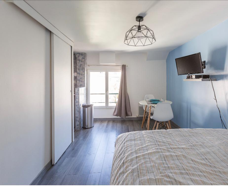 PARIS 9e·18m²·studio·With furniture[Paris Rental]