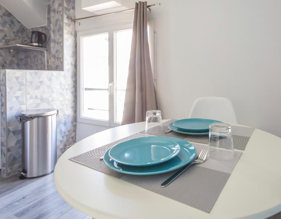 PARIS 9e·18m²·studio·With furniture[Paris Rental]